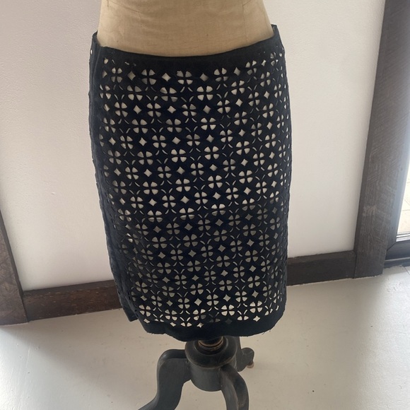 ELIE TAHARI | VINTAGE Elegant Black Lace Women's Coat & skirt - Picture 6 of 10